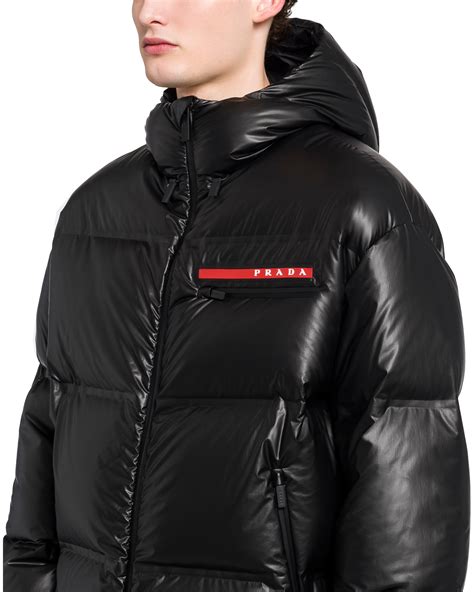 prada jacke herren steppjacke|Schwarz Steppjacke mit Kapuze aus Light Nylon .